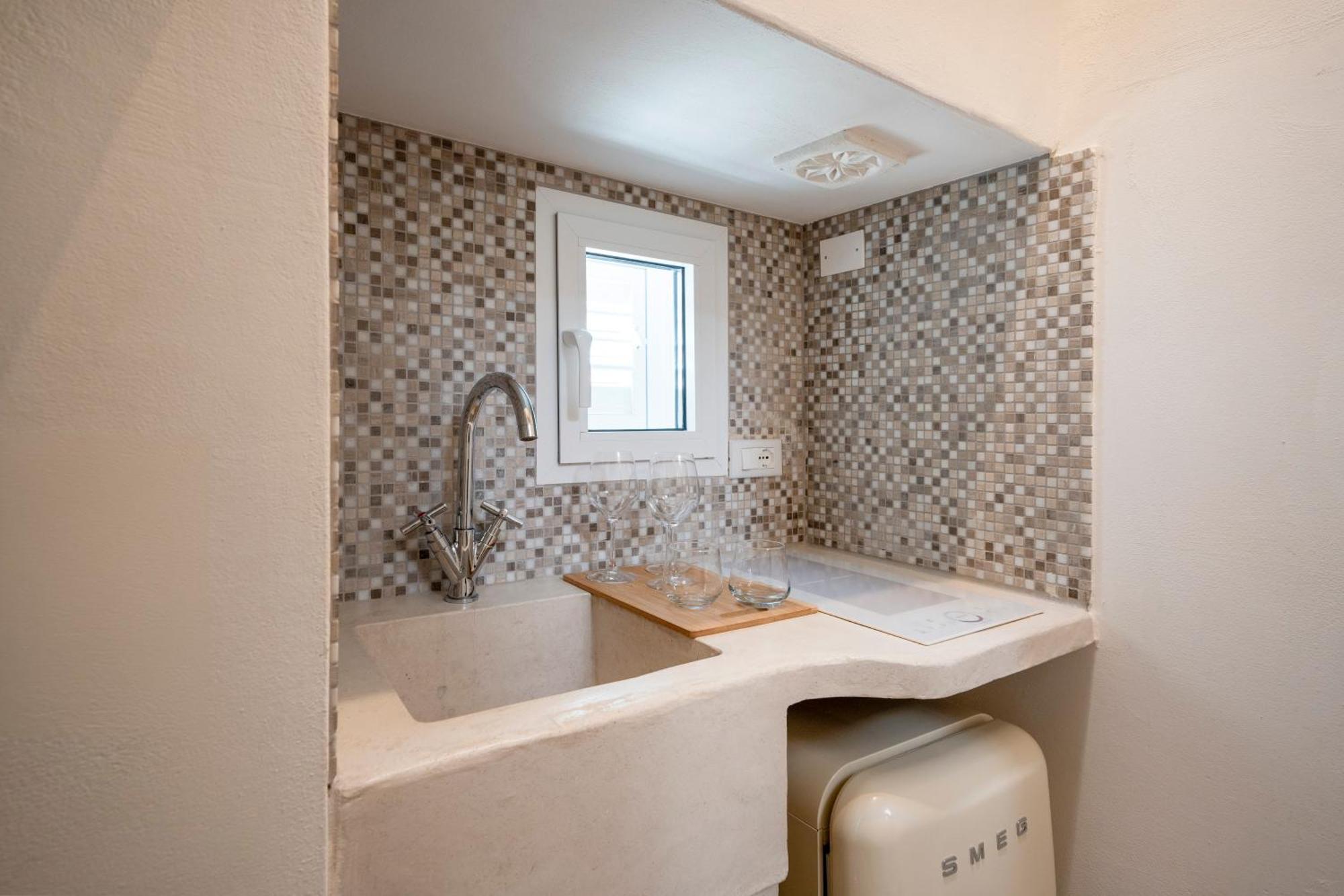 Apulia Charming Suites - Casa Rossa Suite Perla E Suite Corallo Savelletri Exterior photo