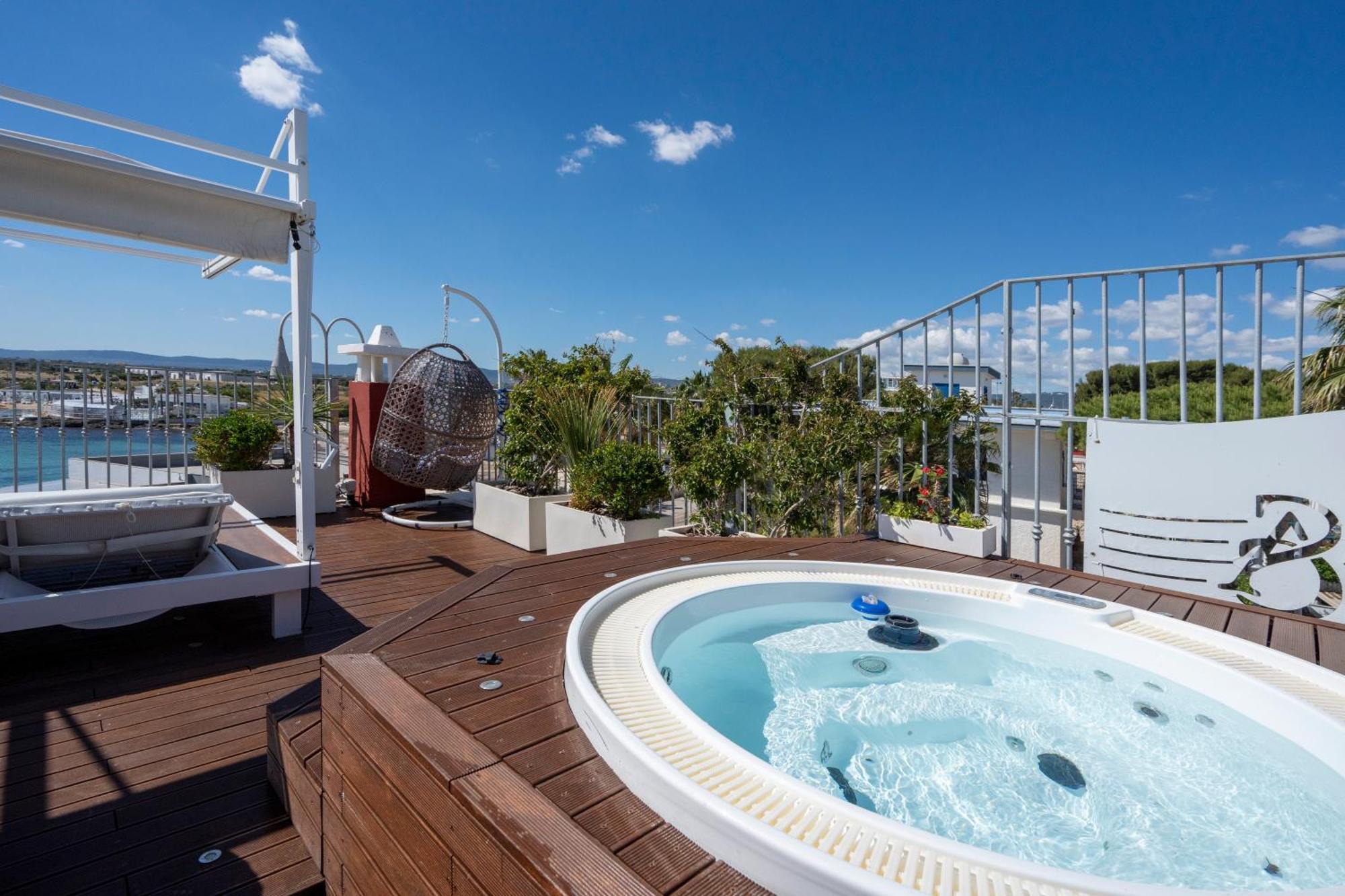 Apulia Charming Suites - Casa Rossa Suite Perla E Suite Corallo Savelletri Exterior photo